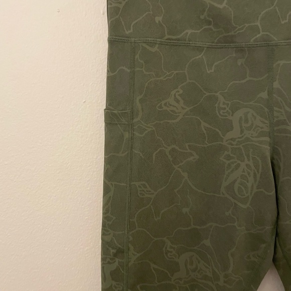 Zyia Active Green Swirl Light n Tight Leggings Patterned Workout Tights Size 12 - Picture 4 of 8